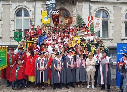 0 groupe des confreries a la mairie