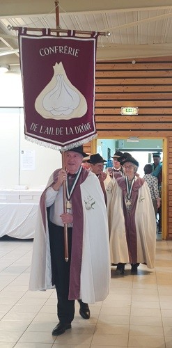 1 presentation des confreries 12 ail de la drome
