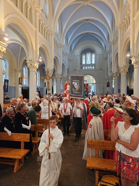 15 aout eglise 32 