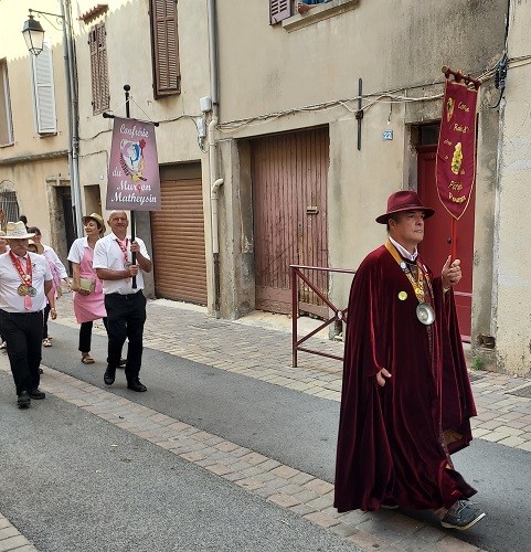 2 le defile 14 