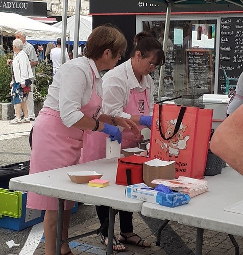 2 le stand de la confrerie 9 