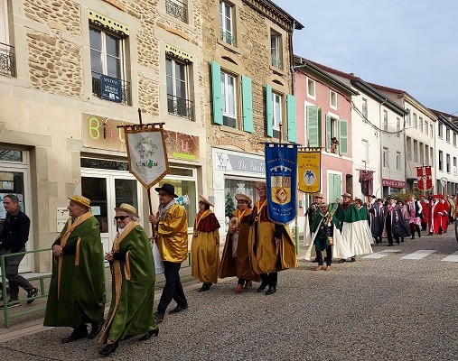 2 truffe noire de la drome defile 31 