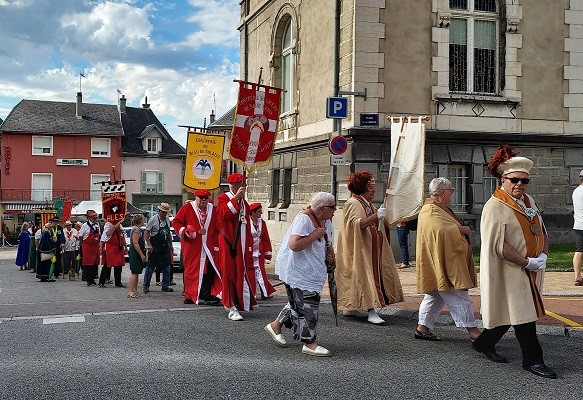 3 defile 14 