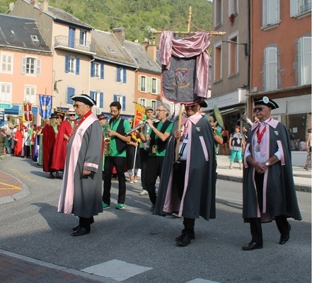 3 defile 26 