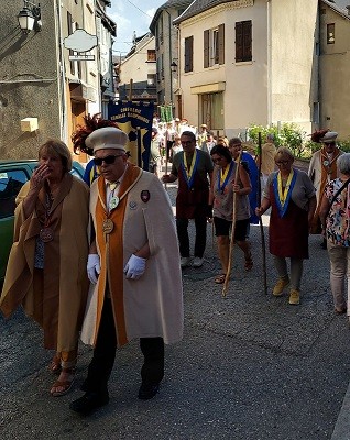 3 defile 48 